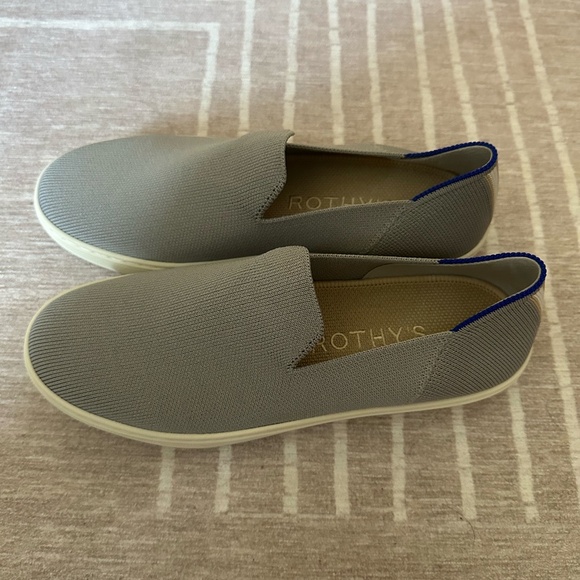 Brand new Grey Rothy's - Picture 1 of 2